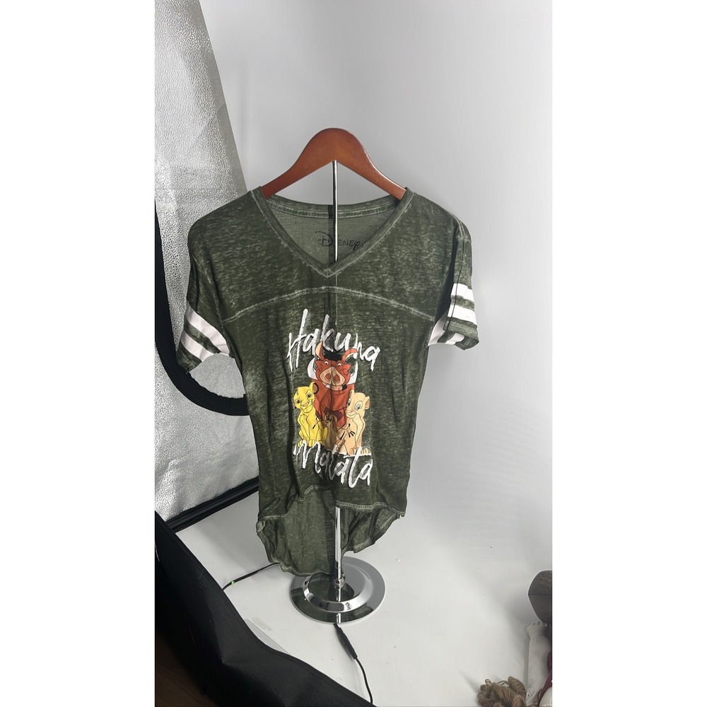 Disney Lion King Hakuna Matata Green V-Neck Varsity Stripe Tee Sz S